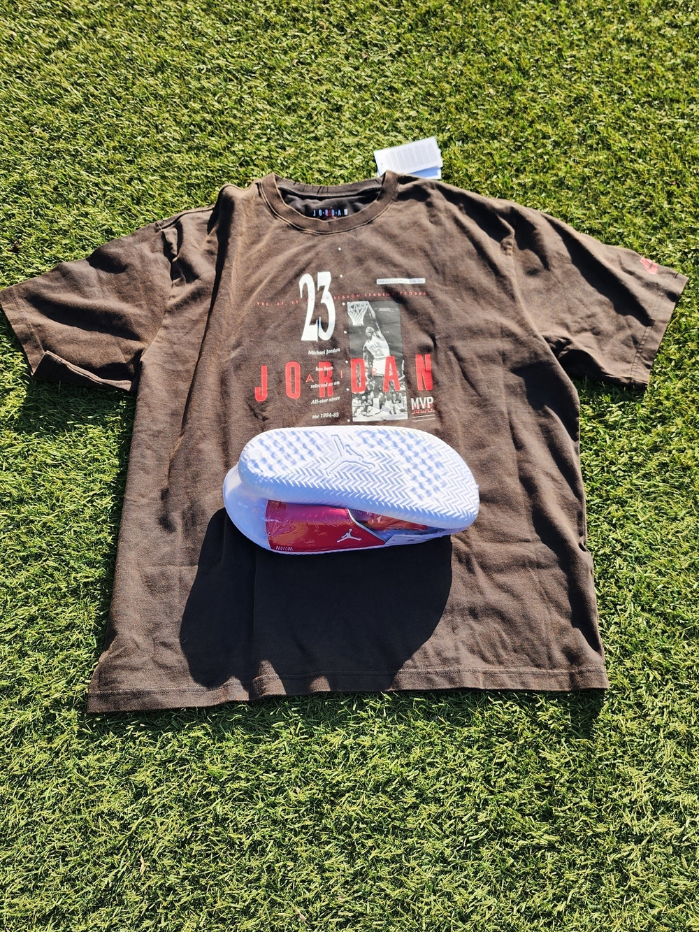 BUNDLE ALERT-Jordan Graphic Tee With Jordan Red Slippers